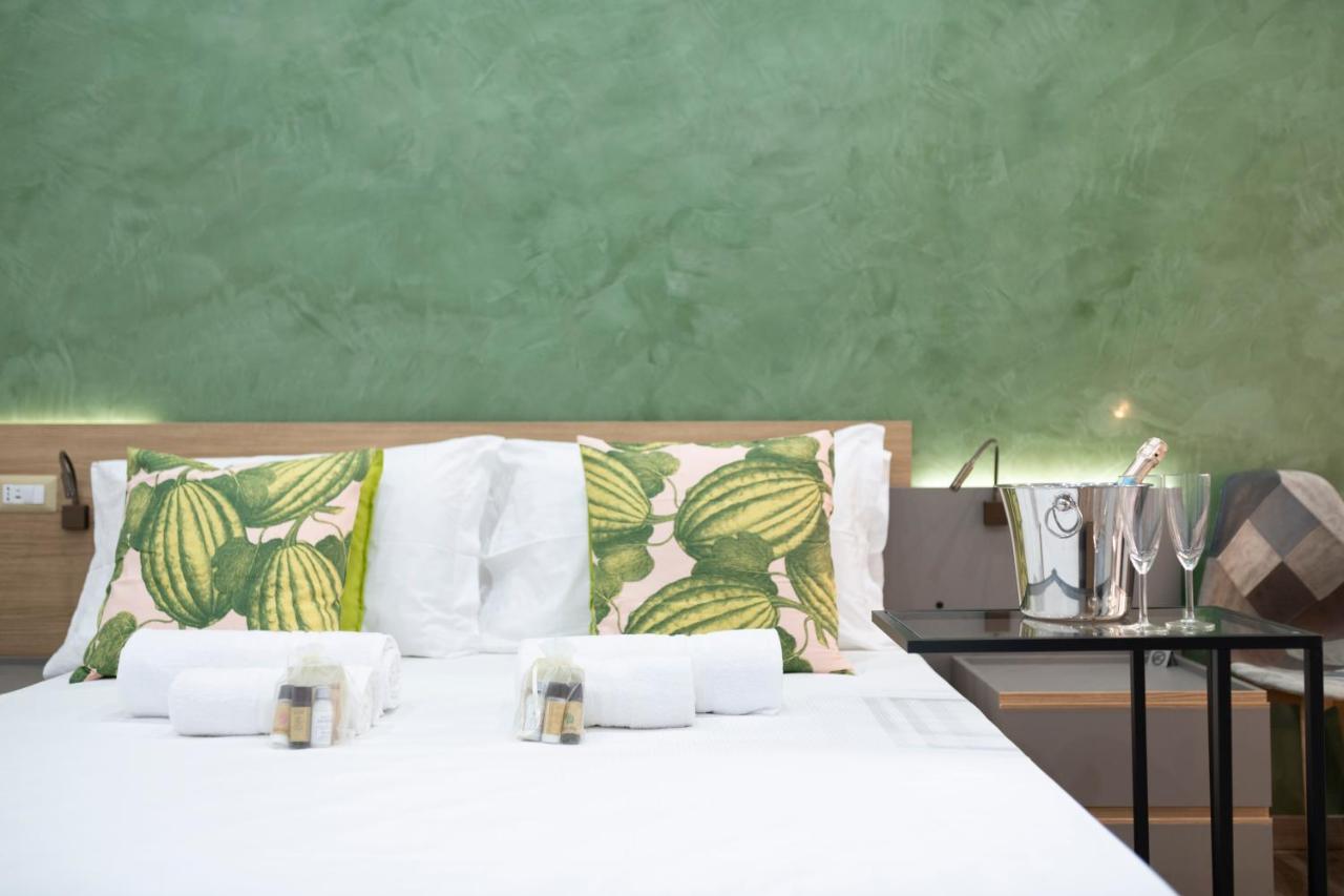 רומא Catone Luxury Rooms מראה חיצוני תמונה