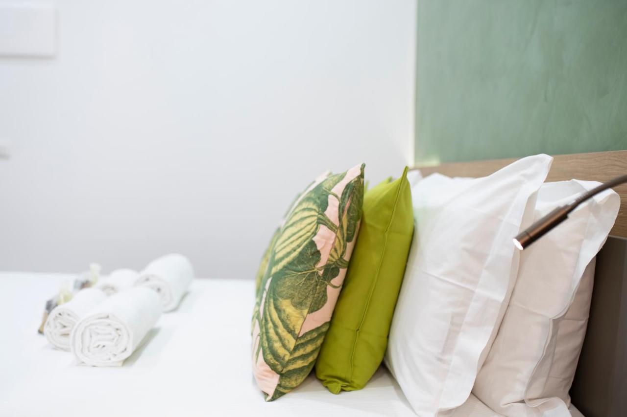 רומא Catone Luxury Rooms מראה חיצוני תמונה