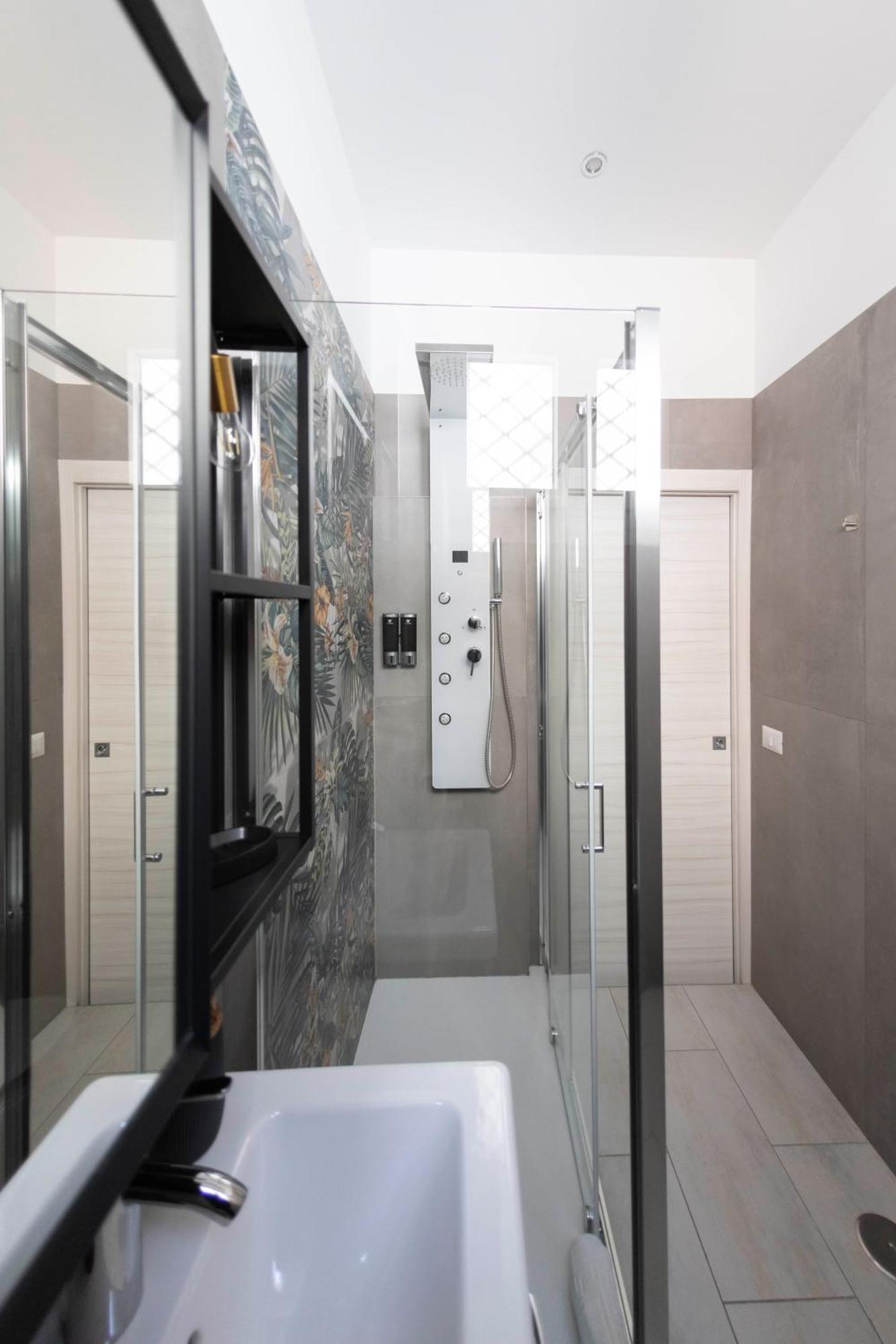 רומא Catone Luxury Rooms מראה חיצוני תמונה